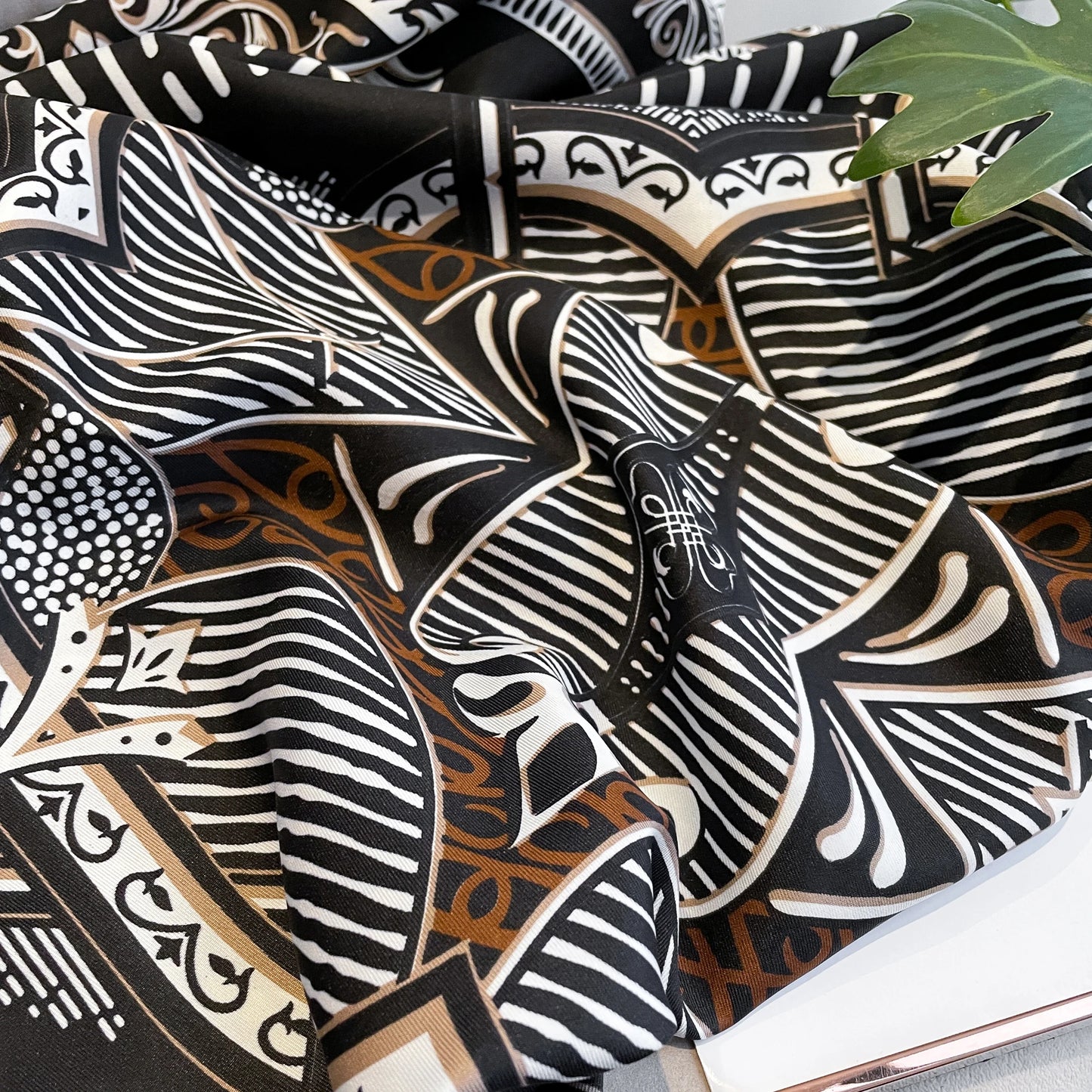 90*90cm Silk Scarves Women Print Twill Square Head Hijab Ladies Luxury Shawl Bandanna Female Muffler Chiffen Wrap Foulard Ribbon