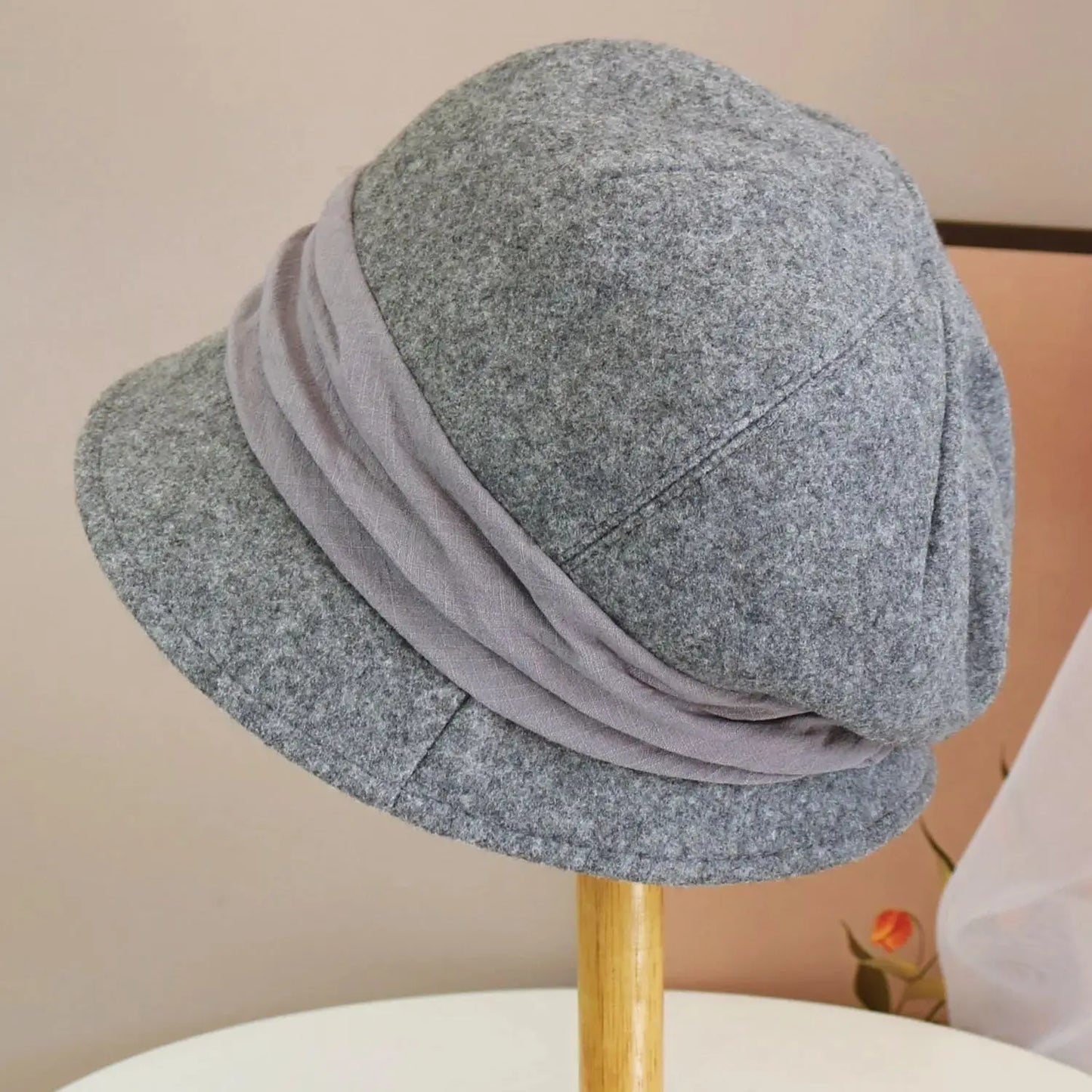 Hats for women in autumn and winter versatile woolen hats Japanese retro elegant temperament celebrity fisherman hat warm wide b