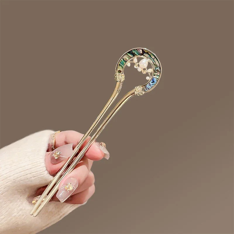 Fashion Hair Accessories Metal U Shape Hair Clip For Women Elegant Simulated Pearl Tassels Hairpin Female Headwear Gifts