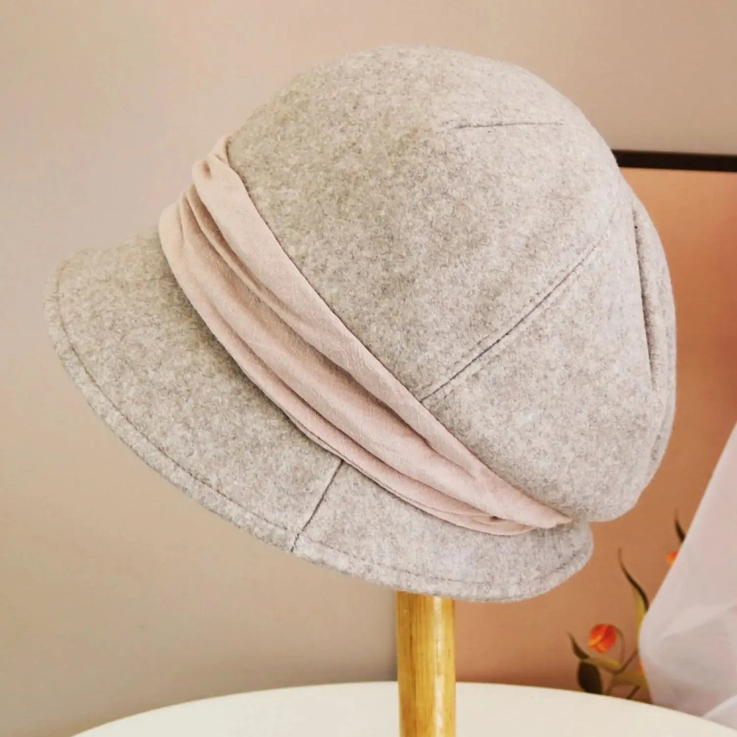 Hats for women in autumn and winter versatile woolen hats Japanese retro elegant temperament celebrity fisherman hat warm wide b