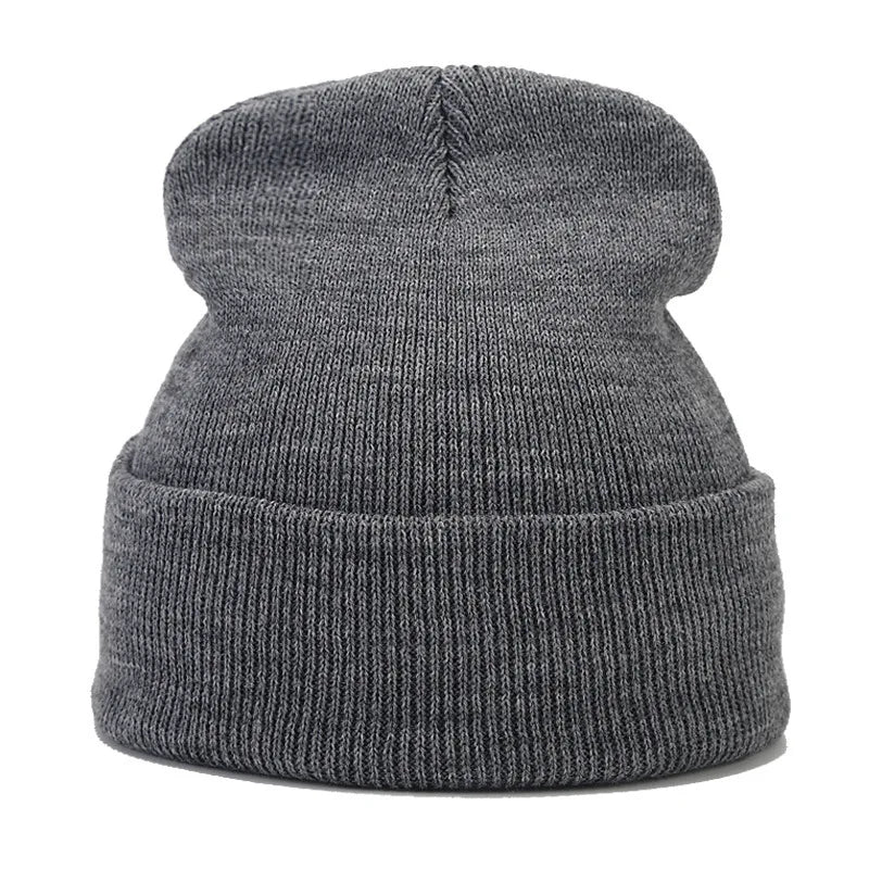 Knitted hats for men and women in autumn and winter, pure color, simple and versatile. Knitted hats with pullovers and cold hats