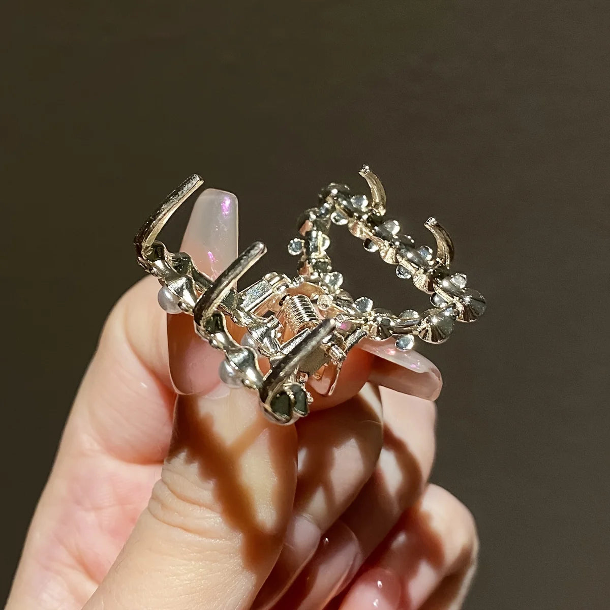 10 Girls' Hair Accessories with Multi-Color Elegant Bangs and Side Hair Claws